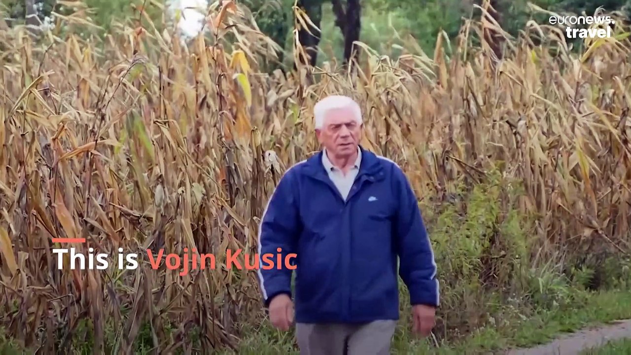 Husband builds a rotating house so his wife can enjoy better views