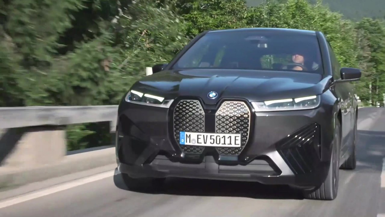 Der erste BMW iX - die Kurzfassung