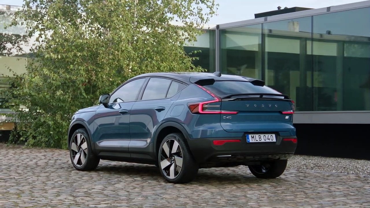2022 Volvo C40 Recharge | Blue Colour | Electric Vehicle | Price & Specs | Volvo C40 Recharge | EV