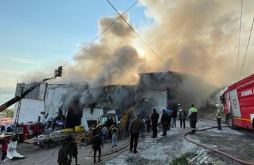 Son dakika: Avcılar'da geri dönüşüm tesisinde yangın