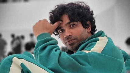 Squid Game star Anupam Tripathi on his journey from Delhi to Seoul. Watch