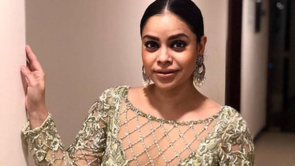 Video: Sumona Chakraborty's traditional dances to Dhak tune