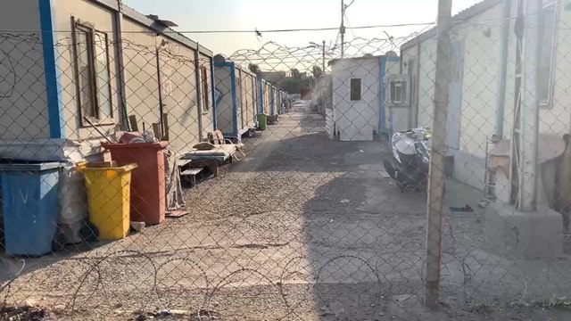 Sin sueños en Irak, los cristianos desplazados por el EI hacen vida en campamentos