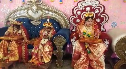 বর্ধমানের সর্বমঙ্গলা মন্দিরে নব কুমারী পূজো | Oneindia Bengali