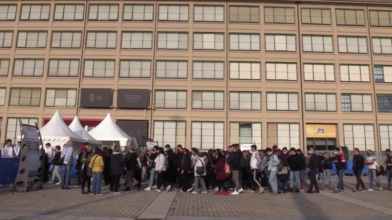 Il Salone Libro torna in presenza: Torino si anima di nuovo di cultura