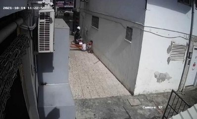 Tatile geldiği Antalya'da, 6'ncı kattan düşen Kırgız genç ağır yaralandı