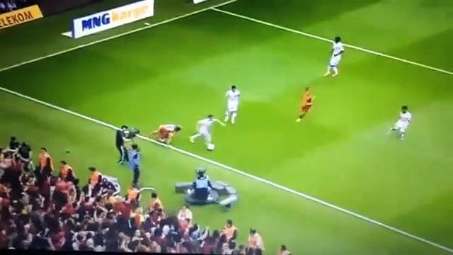 Sabri Sarıoğlu Ronaldo'ya Çalım Atmaya Çalışırsa