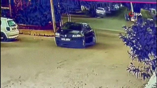 Boşanma aşamasındaki kıskanç koca dehşet saçtı