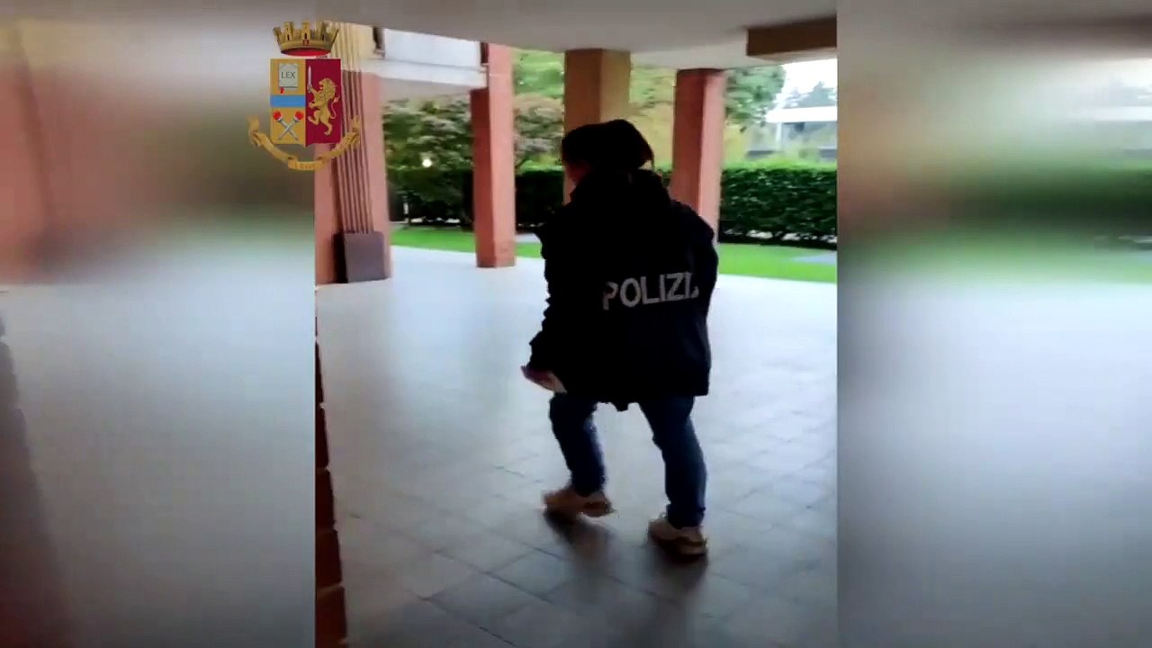 Milano, intascavano reddito di cittadinanza con documenti falsi, cinquanta denunciati, due arresti