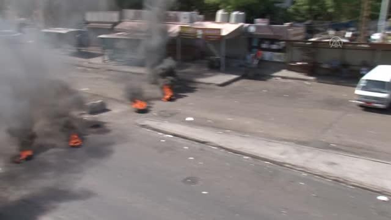 Şii Emel Hareketi ve Hizbullah destekçilerinin üzerine ateş açılması sonrasında çıkan olaylarda ölü sayısının 6'ya yükseldiğini açıkladı.