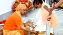 CM Yogi performs Kanya pujan at on Ram Navami