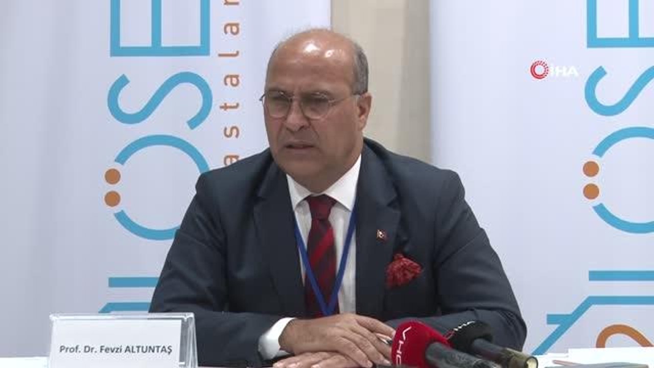 Onkoloji Hastanesi Başhekimi Altuntaş: "Kanser hastaları ve hasta yakınları, bakımlarını üstlenen kişiler, lütfen aşılarınızı olun"