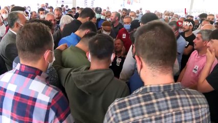 Babasının böbreğini verdiği polis memuru Batuhan Semih Durmaz bir hafta sonra yaşamını yitirdi