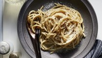 Use Grains of Paradise in Cacio e Pepe for a Delightful Twist on a Cheesy Classic