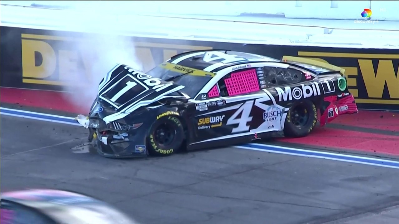 NASCAR CUP Series 2021 Charlotte Roval Harvick Deliberately Crash Elliot and Big Crash Under Pressure