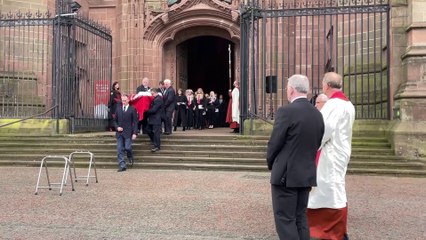 Liverpool pays it's respects to 'Sir' Roger Hunt