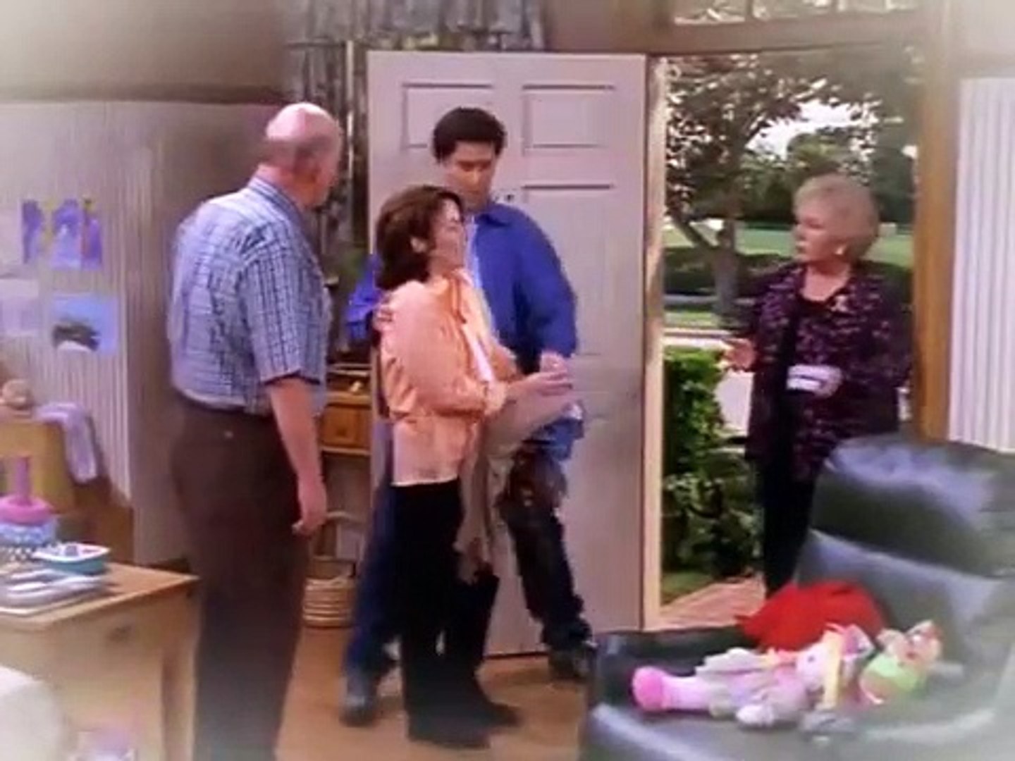 Everybody Loves Raymond Season 3 Episode 2 Driving Frank