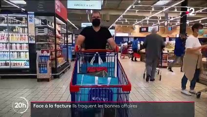 Pouvoir d'achat : ces Français qui font la chasse aux promotions
