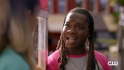 Legacies 4x02 Season 4 Episode 2 Trailer - There’s No I In Team, Or Whatever