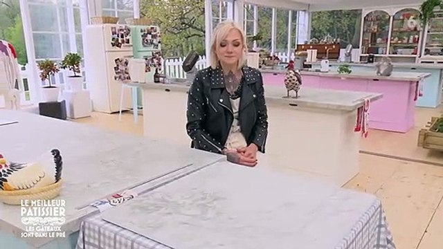 Une candidate jette son gâteau dans Le Meilleur Pâtissier - M6
