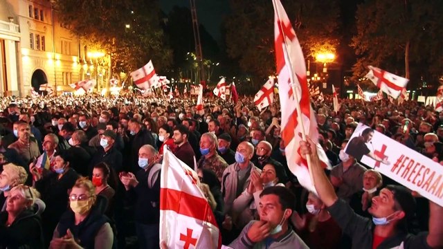 Manifestation pro-Saakachvili en Géorgie, l'ancien président incarcéré est en grève de la faim