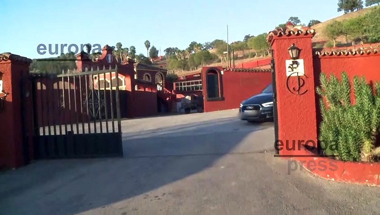 Humberto Janeiro sin palabras sobre la operación de pecho de su sobrina Julia Janeiro