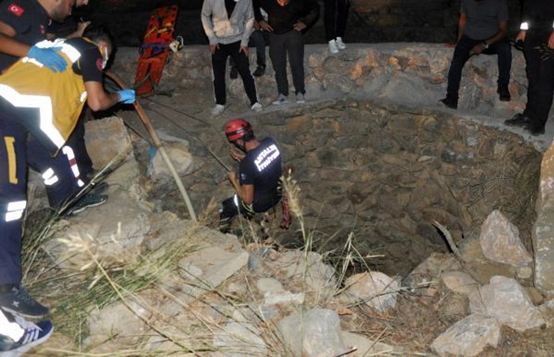 Son Dakika | 3 ÇOCUK ANNESİ, SULAMA KUYUSUNDA ÖLÜ BULUNDU