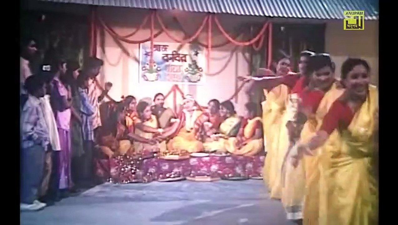 Sonar Boron Holud Amar _ সোনার বরণ হলুদ আমার _ HD _ Shabnur _ Ferdous _ Kanak Chapa _ Fuler Moto Bou(480P)