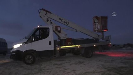 Kapadokya'da fotoğraf meraklılarının yeni tutkusu "vinçte salıncak"