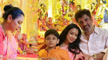 Anupamaa aka Rupali Ganguly ने पति और बेटे के साथ मनाई Durga Puja; Check out | FilmiBeat