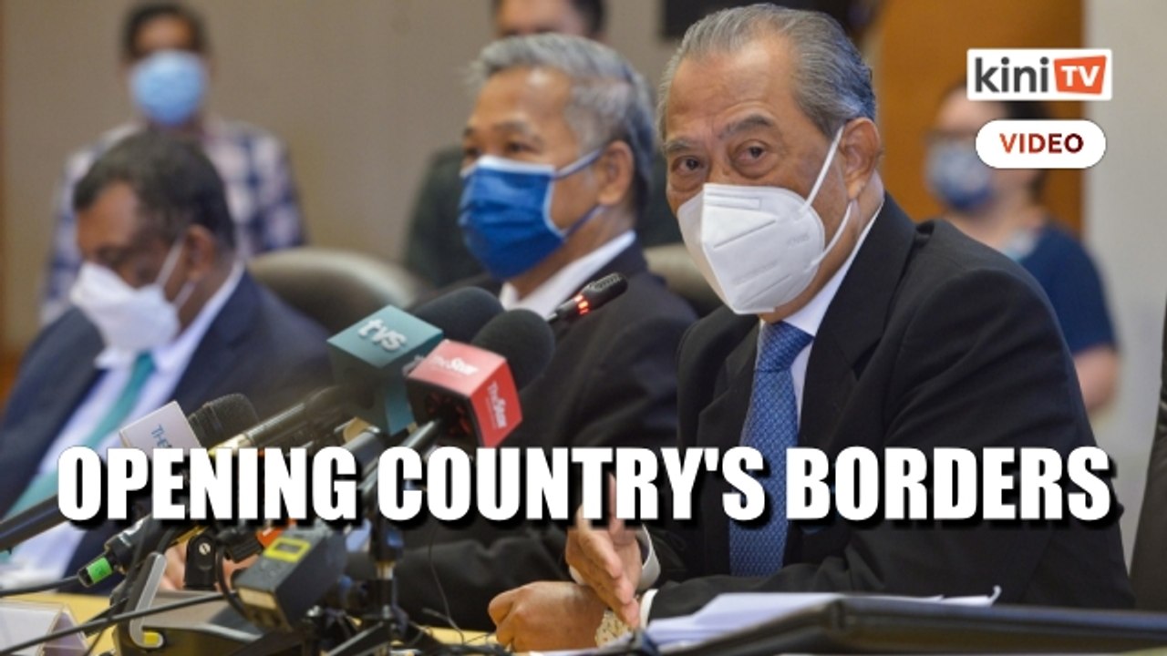 Muhyiddin: Govt to discuss reopening international borders