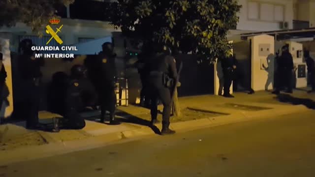 Desmantelada una red que distribuía hachís mediante una flota de aeronaves