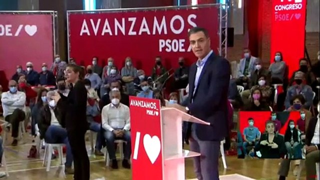 El CIS mantiene en cabeza al PSOE pero el PP acorta distancias