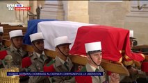 Hommage à Hubert Germain: le cercueil du dernier Combattant de la Libération entre dans la cour des Invalides