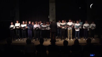 Une chorale en hommage à Samuel Paty dans un lycée parisien