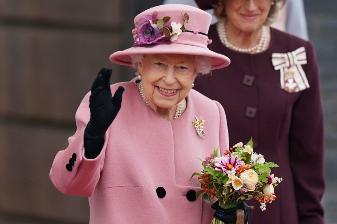 Royal Doctors Want Queen Elizabeth to Stop Drinking