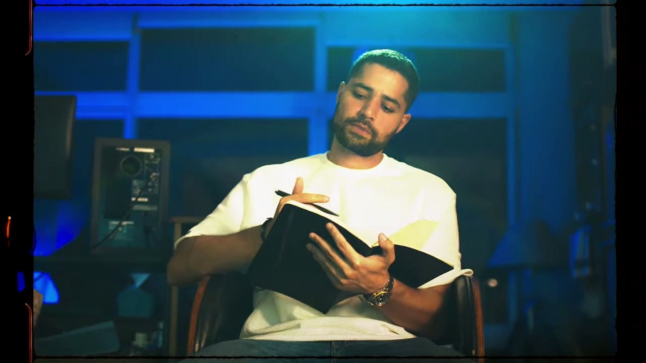 نجل الراحل محمد حسن رمزى يطرح أغنية "قولولي" إهداء لروحه