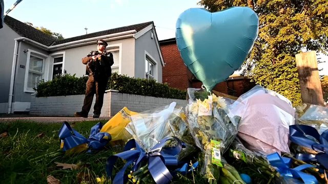 Muere David Amess, el diputado conservador apuñalado en Inglaterra