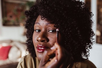 The Exact Order You Should Be Applying Your Makeup