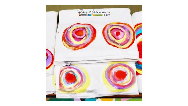 Veja a nova série de pinturas em tecido de Rose Maiorana