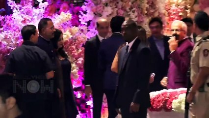 Shah Rukh's Son Aryan's Public Appearances With Star Kids Shanaya, Gauri Khan | Parties, Red Carpets