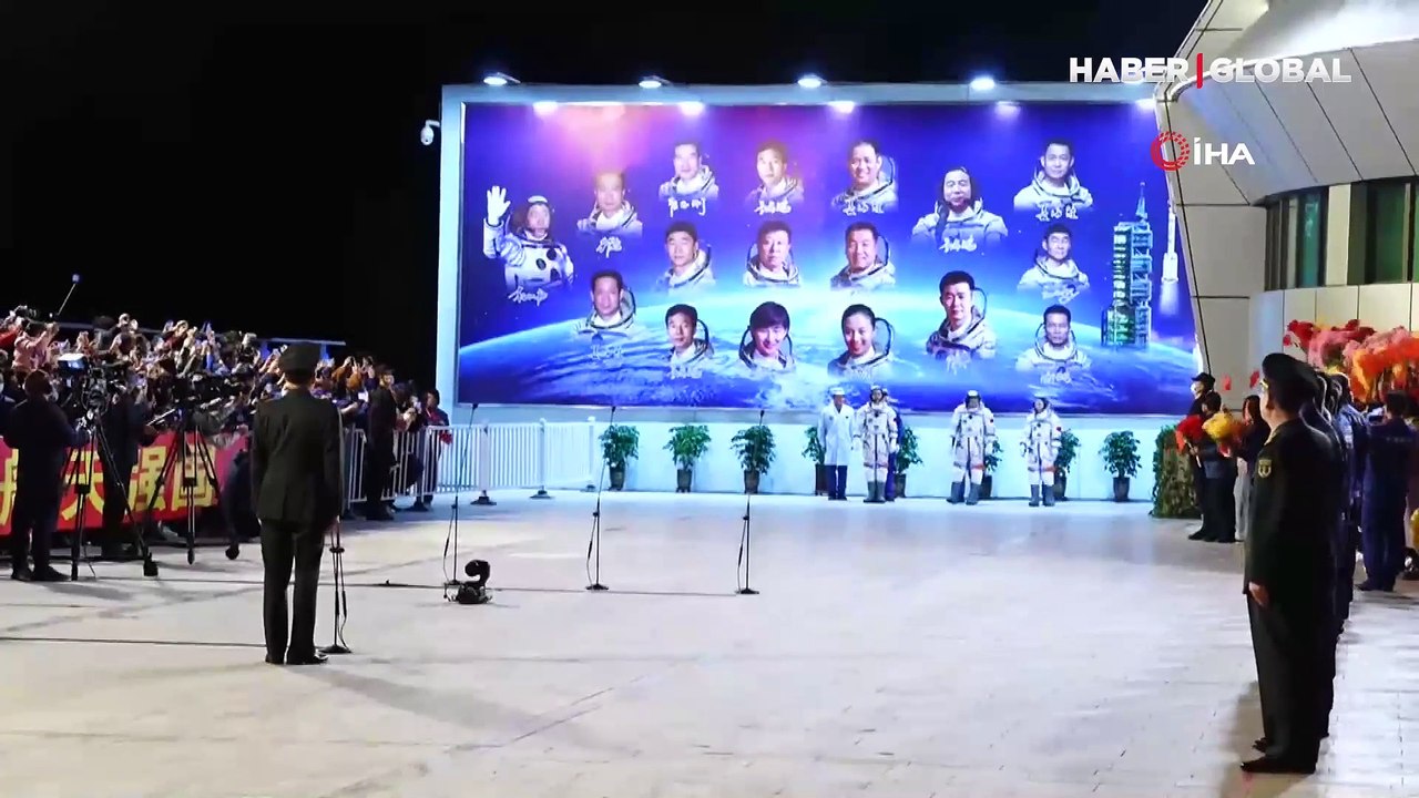 Çin'in Şıncou-13 mekiği uzay istasyonuna kenetlendi