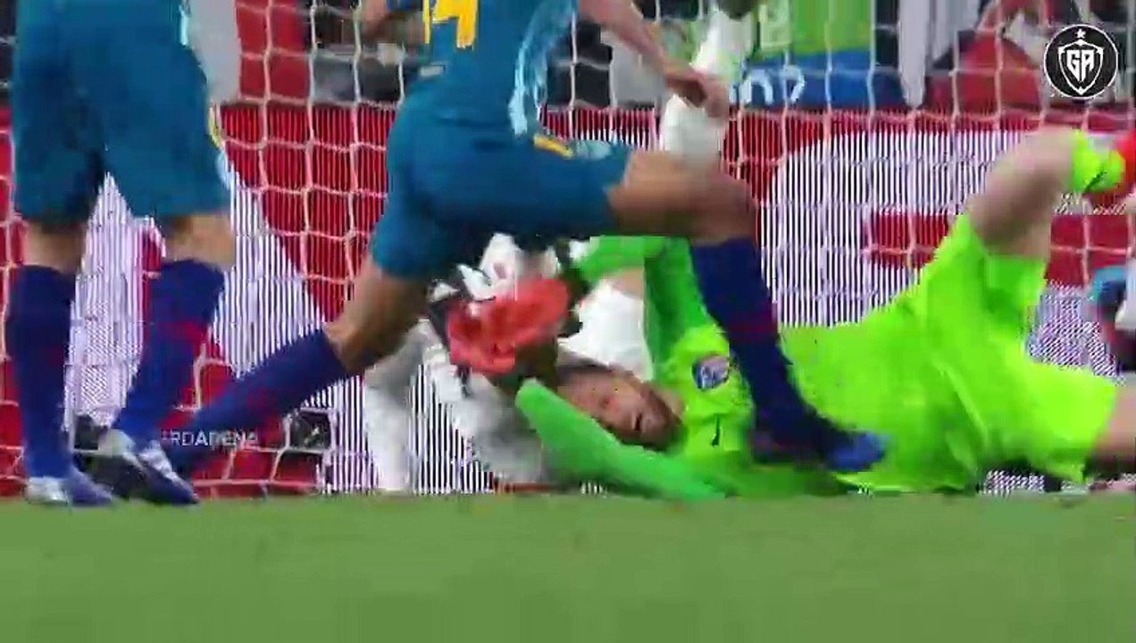 The Day Cristiano Ronaldo Finally Get Revenge Against Diego Simeone and Atletico Madrid(480P)_1