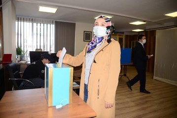 ÖZBEKİSTAN CUMHURBAŞKANLIĞI SEÇİMİ İÇİN BURSA'DA SANDIK KURULDU