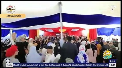 الرئيس السيسي يشاهد فيلم تسجيلي يستعرض رد فعل السكان بعد نقلهم للسكن البديل