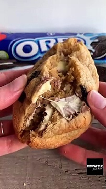 How to make Oreo & Kinder Cookies! Recipe