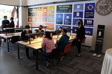 EĞİTİM KURUMUNDAN DİYARBAKIR'DA 'YENİ NESİL KÜTÜPHANE?