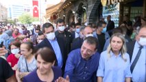 Ekrem İmamoğlu'na Diyarbakır'da coşkulu karşılama