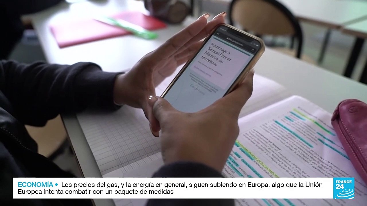 Escuelas francesas conmemoran a Samuel Paty con reflexiones sobre la libertad de expresión