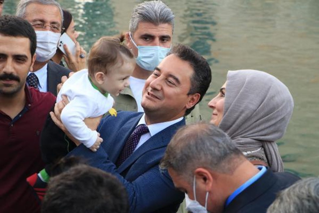 ALİ BABACAN, ŞANLIURFA'DA PARTİSİNİN KONGRESİNE KATILDI
